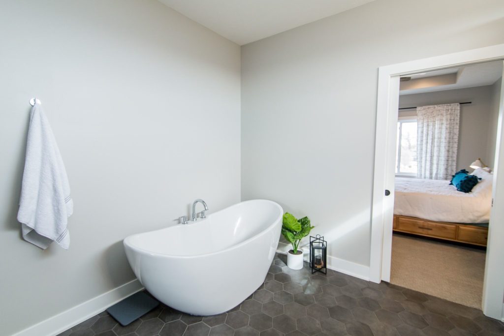 remodel bathtub